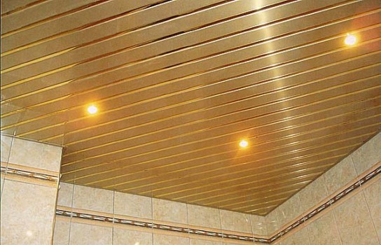 Реечные потолки в ванной